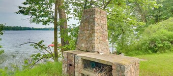 Unplug & Unwind Lakeside: Cabin in Vergas