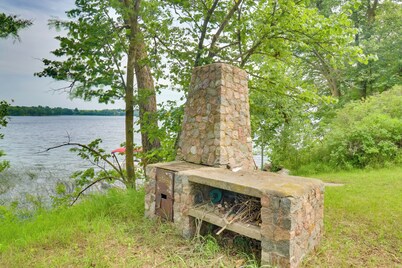 Unplug & Unwind Lakeside: Cabin in Vergas