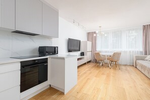 Deluxe-studio | Yksityinen keittonurkkaus | Kahvin-/teenkeitin, vedenkeitin
