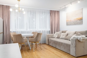 Deluxe-studio | Allergiatestatut vuodevaatteet, silitysrauta/-lauta, ilmainen Wi-Fi