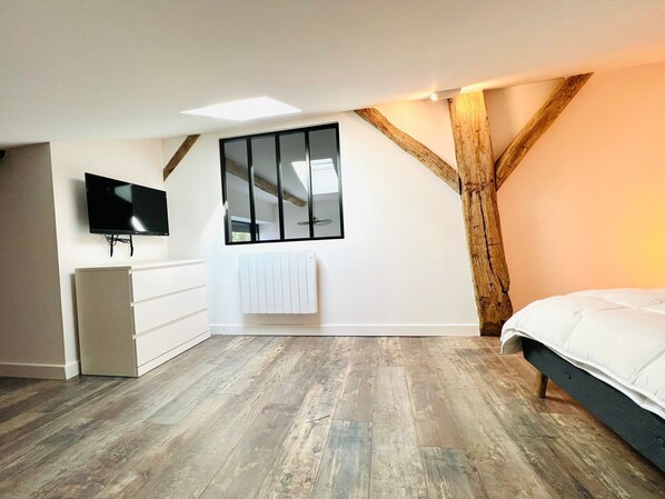 2 slaapkamers, een strijkplank/strijkijzer, gratis wifi