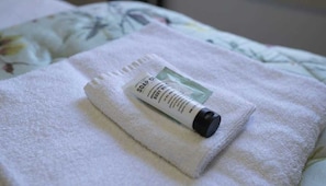 Shower, towels