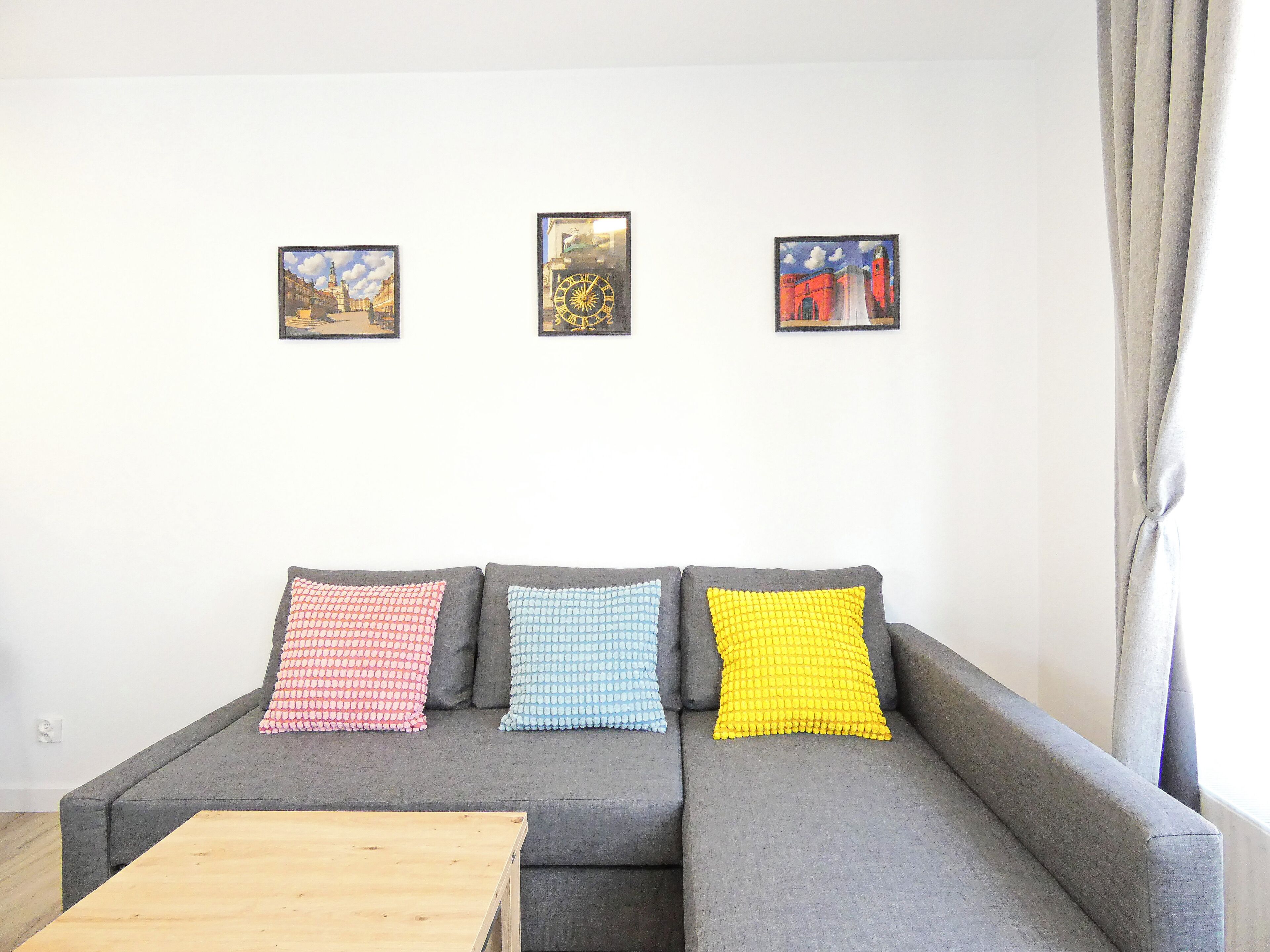 Classic-Apartment, Balkon | Wohnzimmer | Smart-TV
