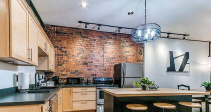 Cozy Stay at 229 Main St â Perfect Ames Location