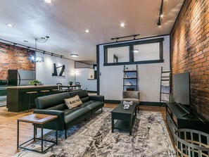 Interior - Cozy Stay at 229 Main St – Perfect Ames Location (Ames)