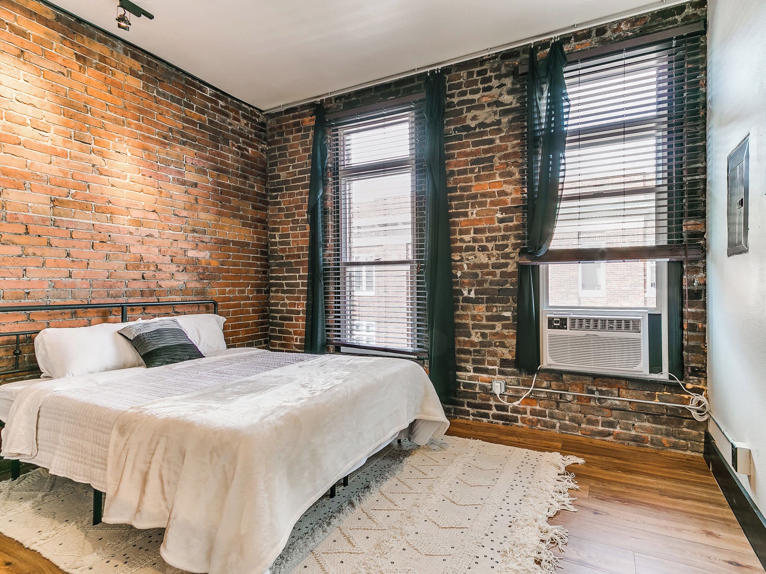 2 sovrum, strykjärn/strykbräda, wi-fi och sängkläder