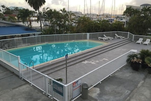 Piscine extérieure