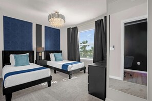 10 bedrooms, desk, iron/ironing board, WiFi
