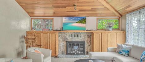 Smart TV, DVD player, books