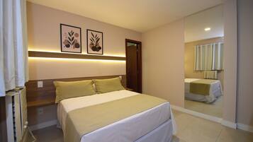 標準雙人房 | 筆電工作空間、免費無線上網