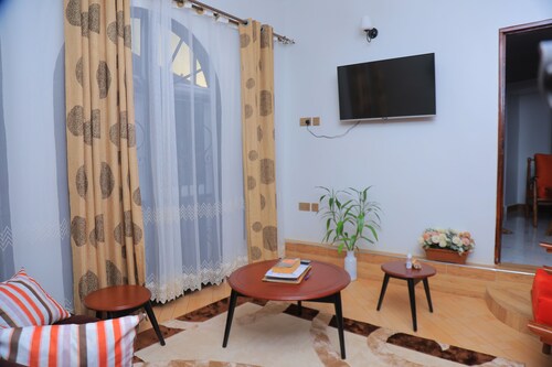 Family and pet friendly cottage where serenity lives- your home away from home .