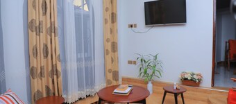 Family and pet friendly cottage where serenity lives- your home away from home .