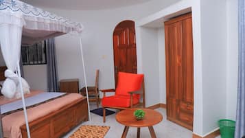 2 dormitorios, tabla de planchar con plancha, wifi gratis y ropa de cama