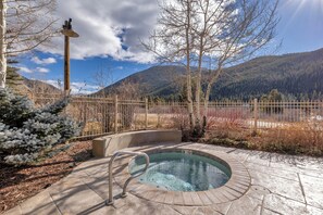 Pool - Keystone Condo - Steps from the River Run Gondola! (Keystone)