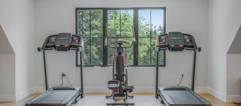 Lakefront Luxury Retreat w Heated Pool Arcade