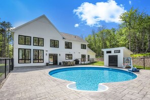 House | 4 bilik tidur 