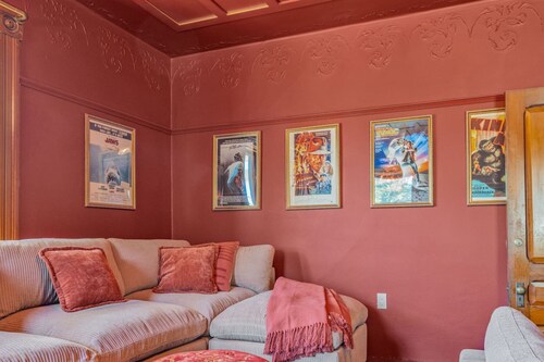 Victoria s Historic Inn Whole Home Rental 1893