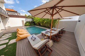 Outdoor pool - TheNomad Canggu (Canggu)