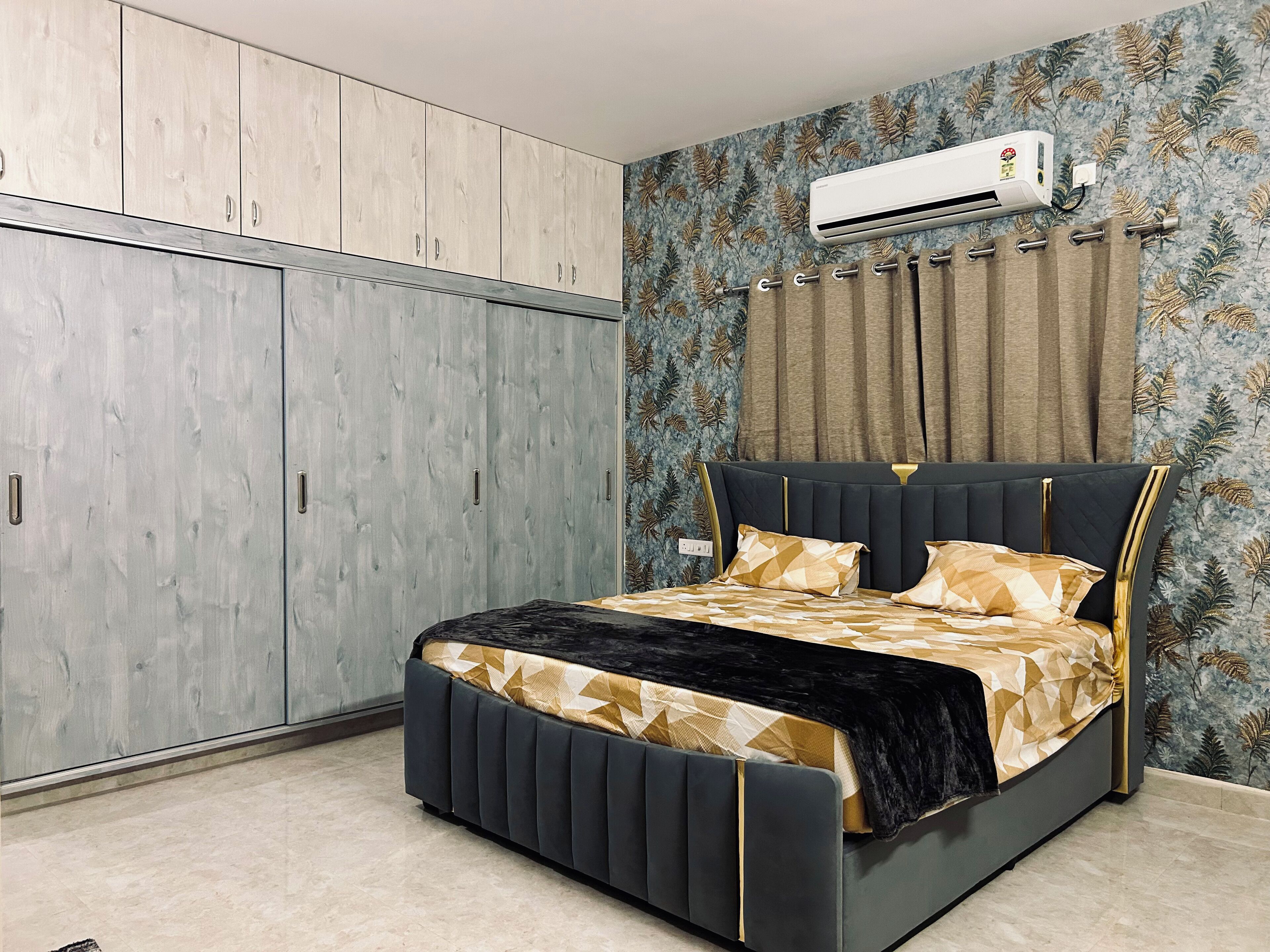 Luxury Apartment, Balcony | In-room safe, desk, laptop workspace, blackout curtains