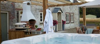 Hot Tub Retreat on The Longleat Estate