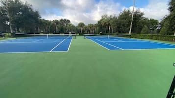 Townhome, 3 Bedrooms | Sport court