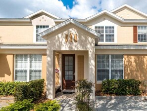 Townhome, 3 Bedrooms | Exterior detail