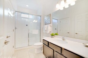 Villa, 5 Bedrooms | Bathroom | Shampoo
