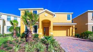 Villa, 5 Bedrooms | Exterior