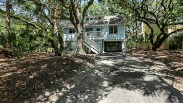 House, 3 Bedrooms | Exterior