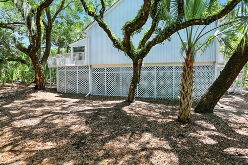 Charming Seabrook Island Retreat 3 Bedroom Home