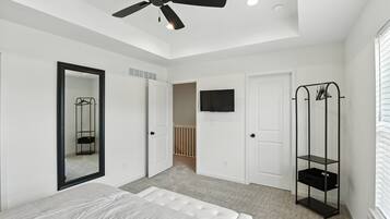 Casa de ciudad, 3 habitaciones | 3 habitaciones, espacio para trabajar con laptop y wifi gratis