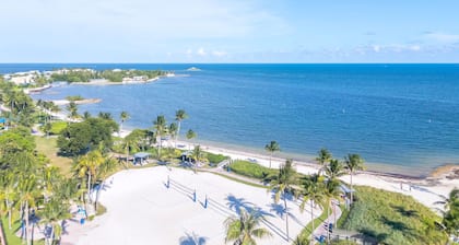 The Twin Palm Villas in Sombrero Beach - B- Oceanfront home with great views.