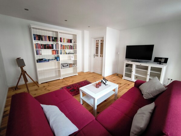 TV, books, stereo