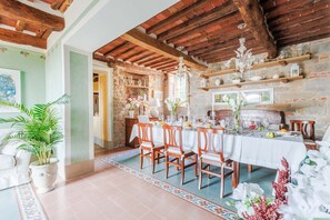 4 عدّة غرف نوم