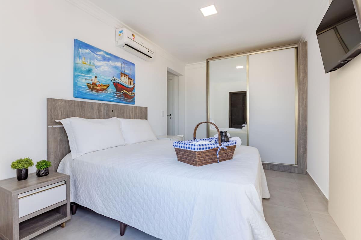Deluxe Twin Room, Beach View | Free WiFi