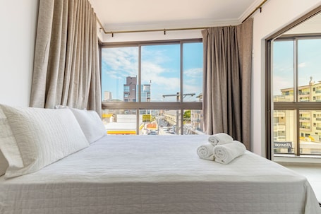 Superior Triple Room, City View | Free WiFi