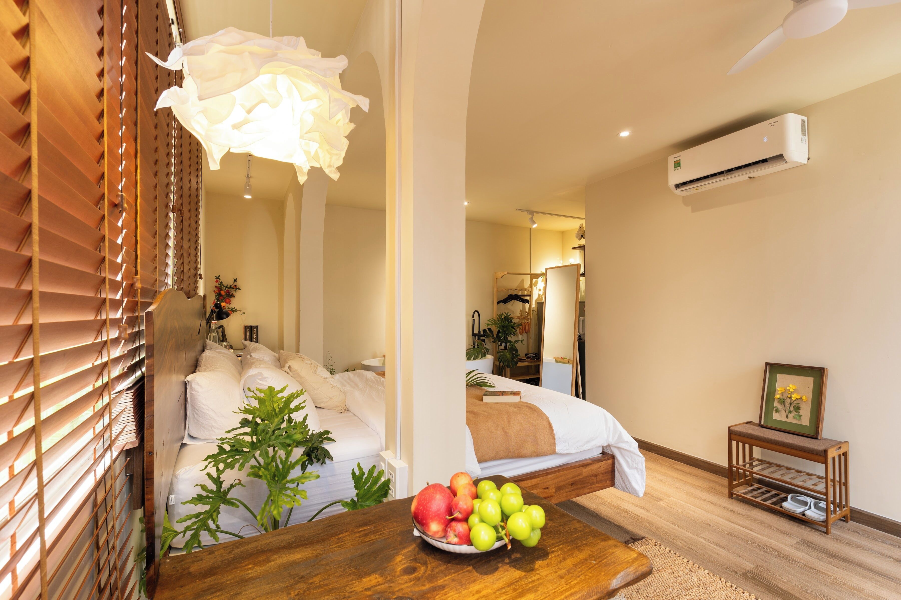 Habitación superior | Escritorio, wifi gratis, ropa de cama