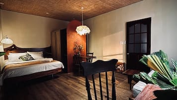 Deluxe Double Room, City View | Desk, free WiFi, bed sheets