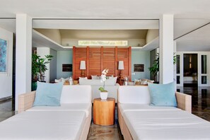 Villa - Breathtaking Ocean-view Home w Pool Modern Design (La Romana)