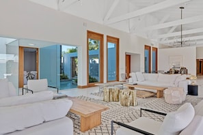 6 bedrooms, Internet