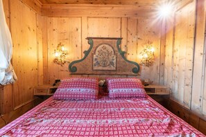 3 chambres, fer et planche à repasser, Wi-Fi gratuit, draps fournis