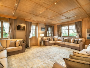 TV - Elegant Tablà with Garden R&R (Cortina d´Ampezzo)