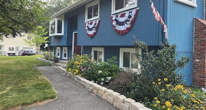15min to Gillette! Firepit, Patio, Grill + Smoker, Driver for World Cup Games