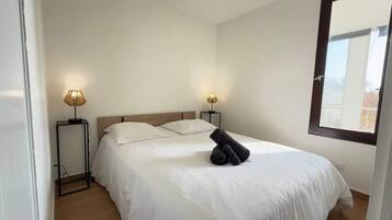 Apartment | 1 bedroom, bed sheets