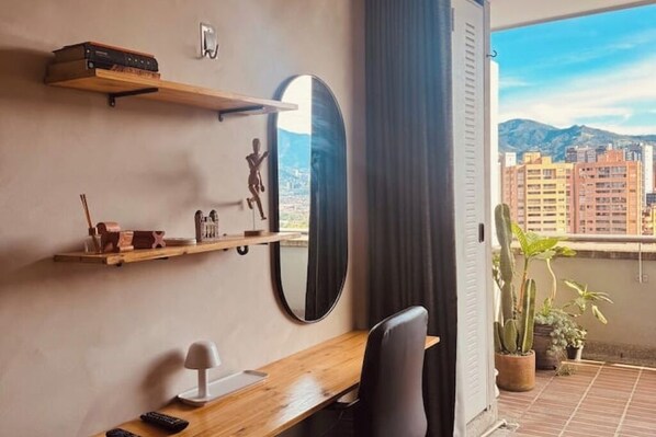 Interior - Balcony on the golden mile A/C (Medellín)