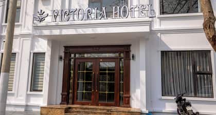 Victoria Hotel MC - by BAY LUXURY