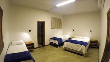 Deluxe Quadruple Room | Free WiFi, bed sheets
