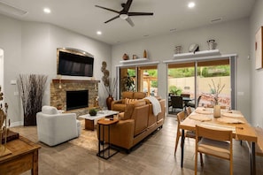 TV, fireplace