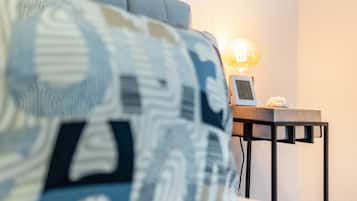 1 habitación, tabla de planchar con plancha, wifi y ropa de cama