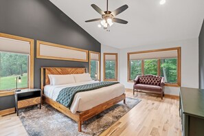 4 dormitorios, tabla de planchar con plancha, wifi gratis y ropa de cama